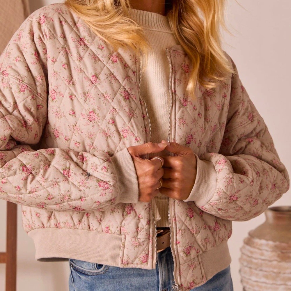 Vici Floral Bomber Jacket - Beige and Pink. XS,NEW.Sold out online.